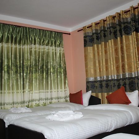 Travellers Dorm Bed & Breakfast กาฐมาณฑุ ภายนอก รูปภาพ