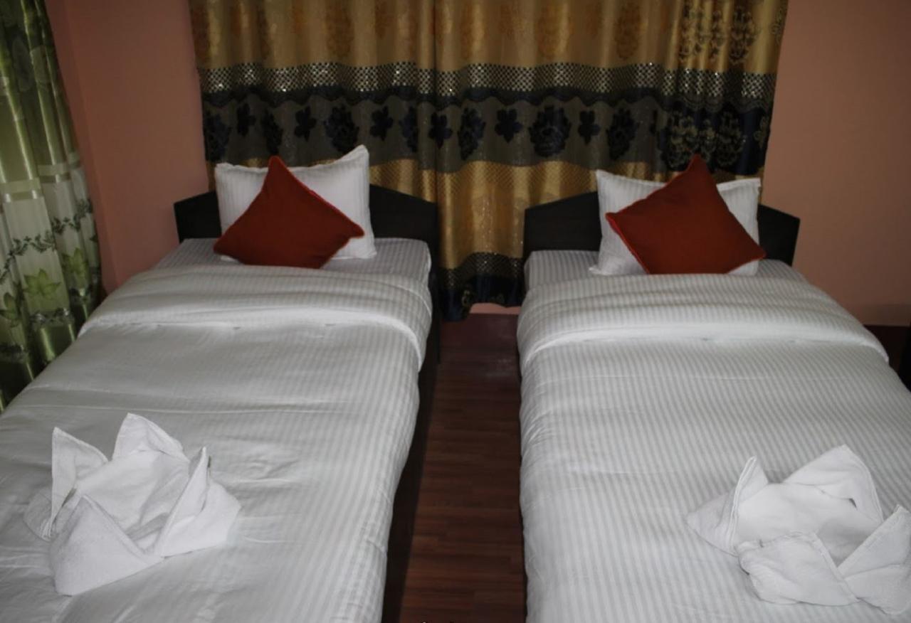 Travellers Dorm Bed & Breakfast กาฐมาณฑุ ภายนอก รูปภาพ