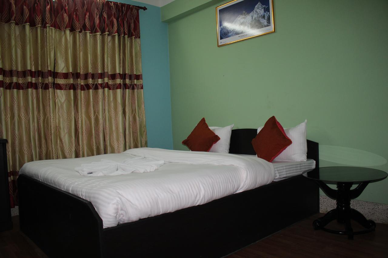 Travellers Dorm Bed & Breakfast กาฐมาณฑุ ภายนอก รูปภาพ
