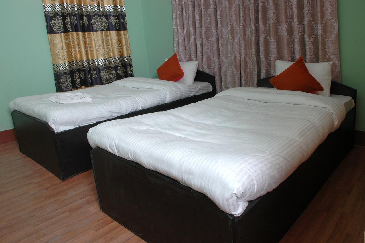 Travellers Dorm Bed & Breakfast กาฐมาณฑุ ภายนอก รูปภาพ