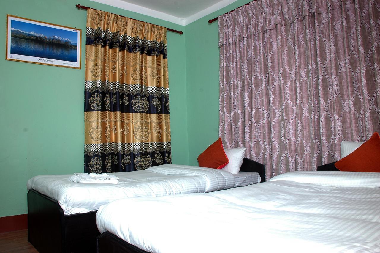 Travellers Dorm Bed & Breakfast กาฐมาณฑุ ภายนอก รูปภาพ