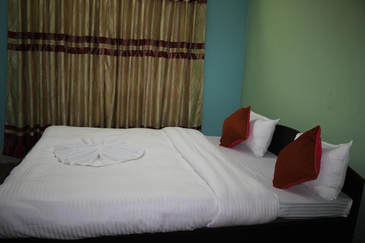 Travellers Dorm Bed & Breakfast กาฐมาณฑุ ภายนอก รูปภาพ