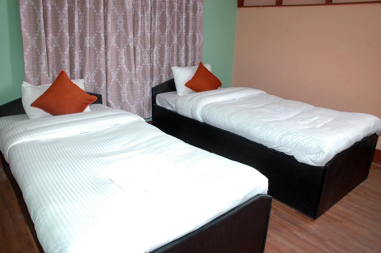 Travellers Dorm Bed & Breakfast กาฐมาณฑุ ภายนอก รูปภาพ