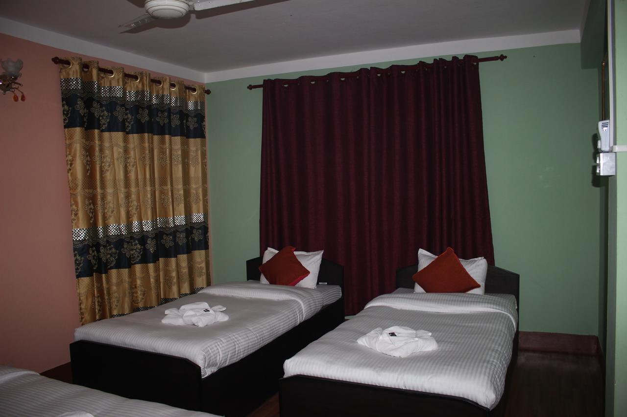 Travellers Dorm Bed & Breakfast กาฐมาณฑุ ภายนอก รูปภาพ