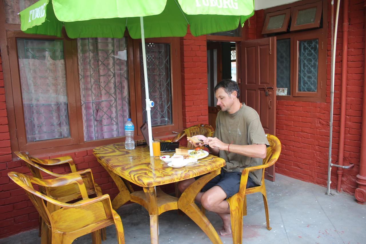 Travellers Dorm Bed & Breakfast กาฐมาณฑุ ภายนอก รูปภาพ