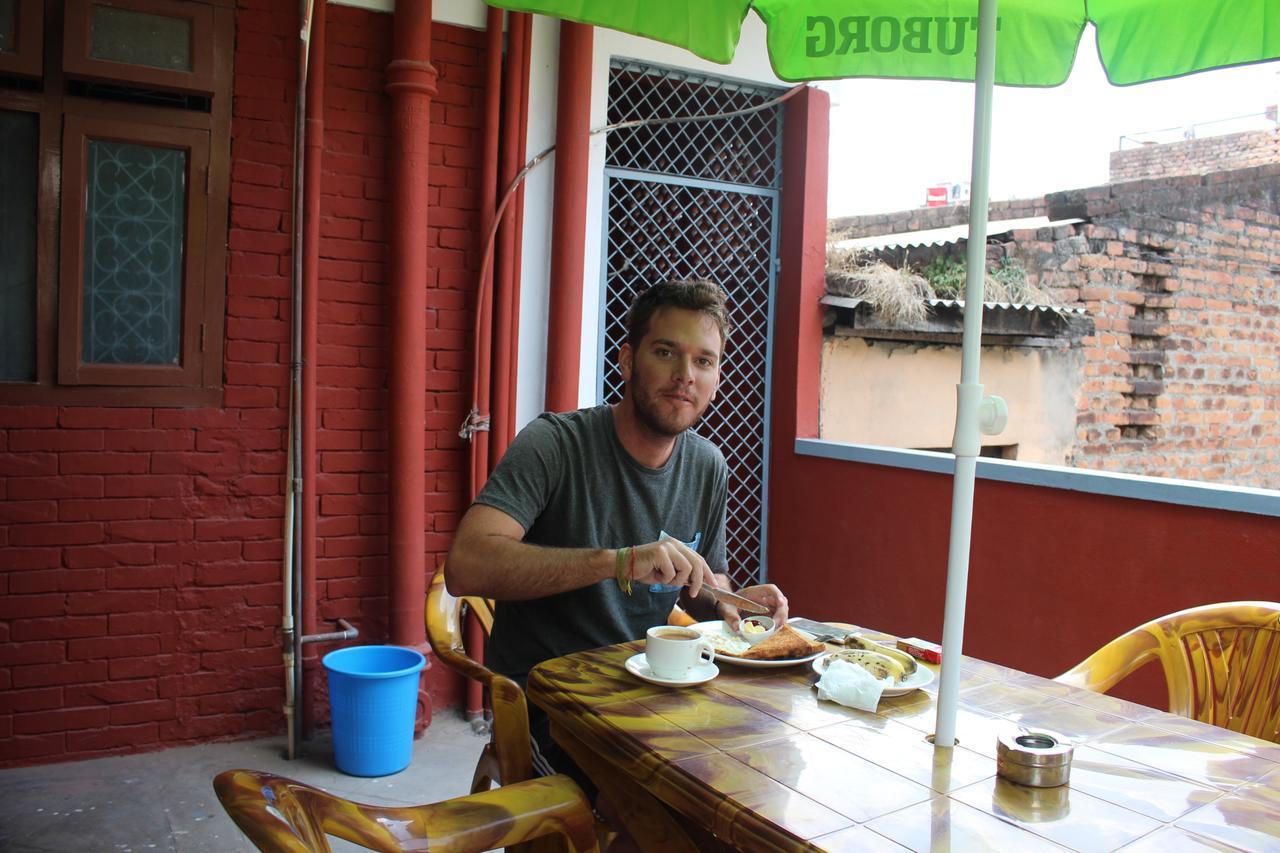 Travellers Dorm Bed & Breakfast กาฐมาณฑุ ภายนอก รูปภาพ